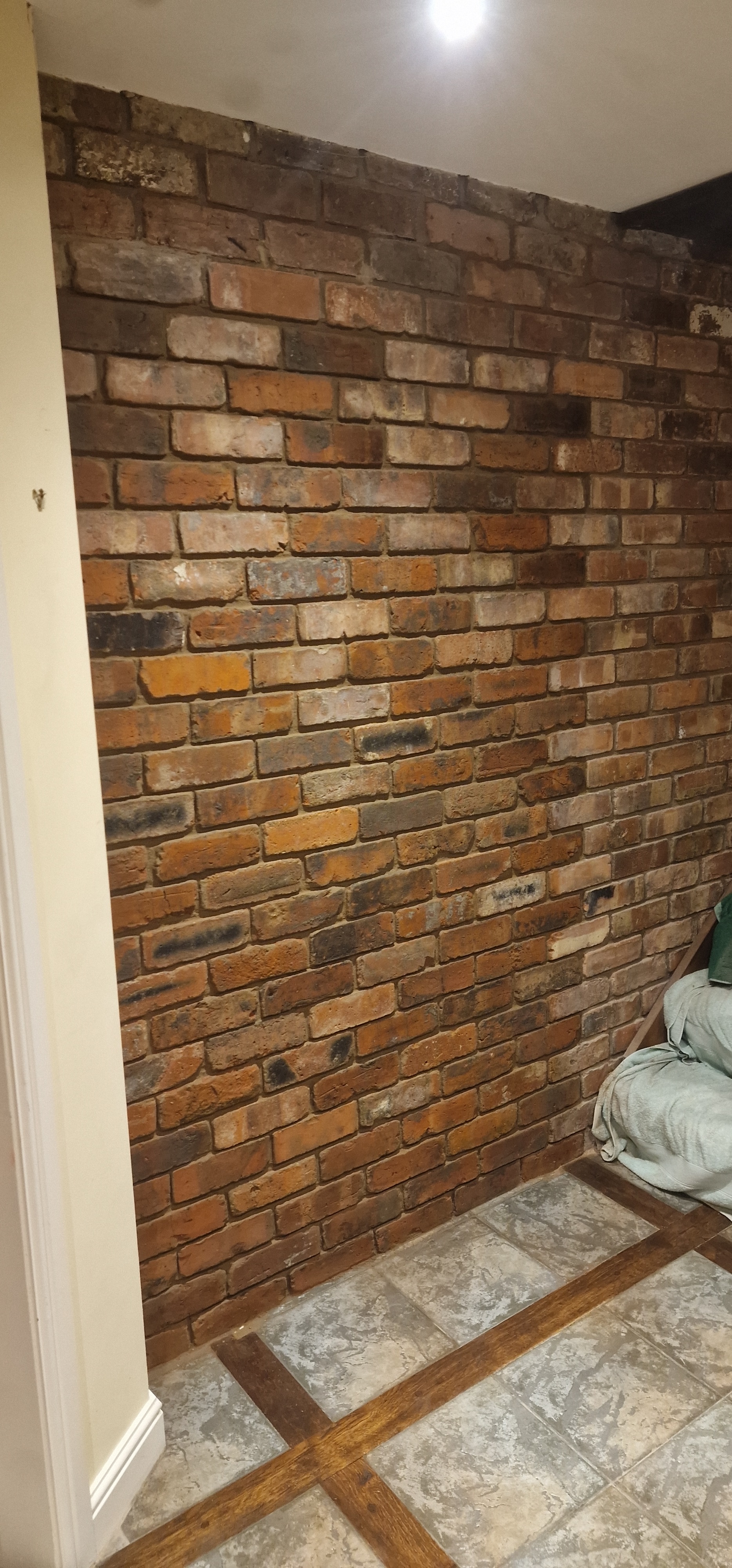 Internal doorway brickwork