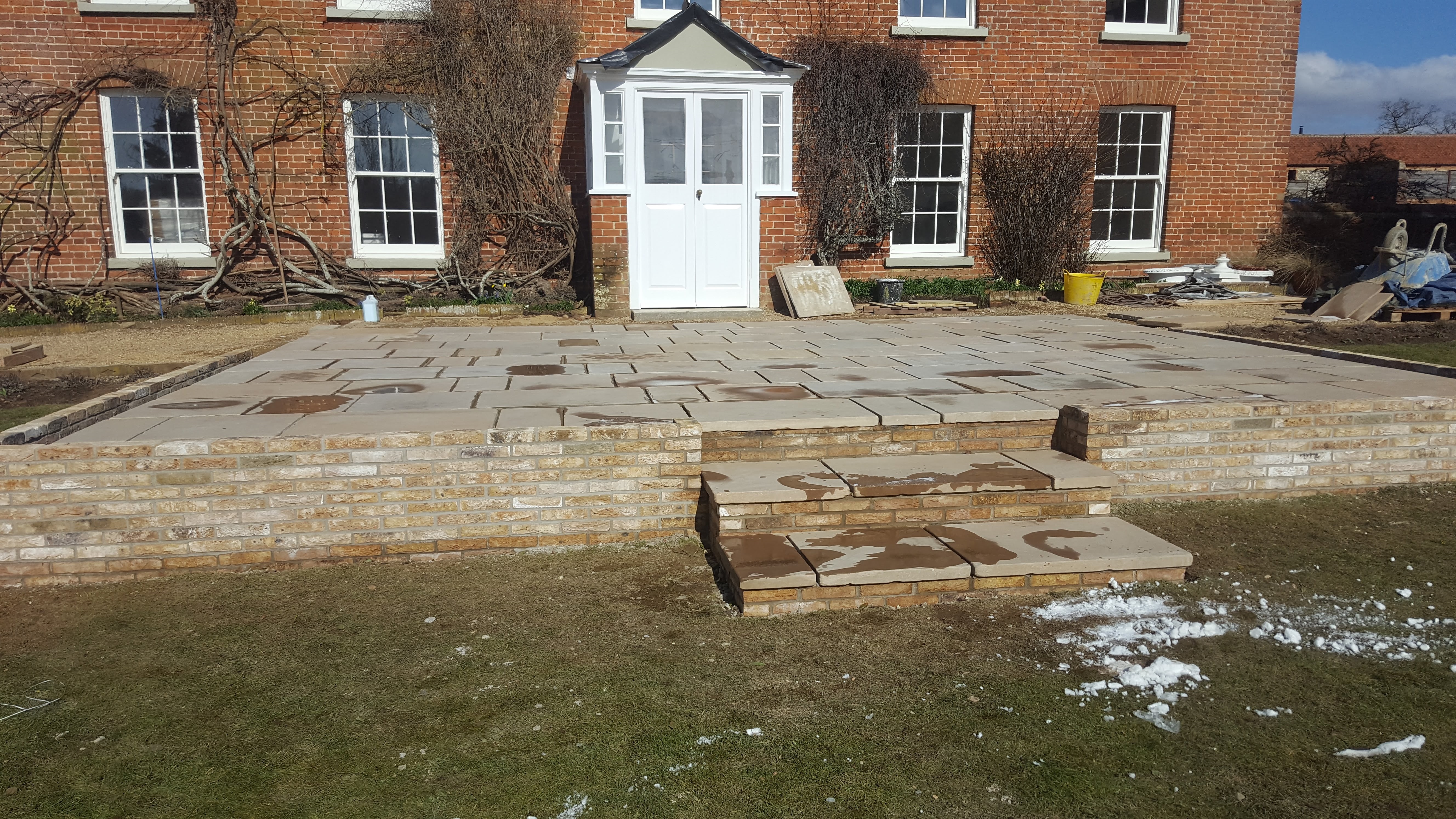 Raised patio area brickwork